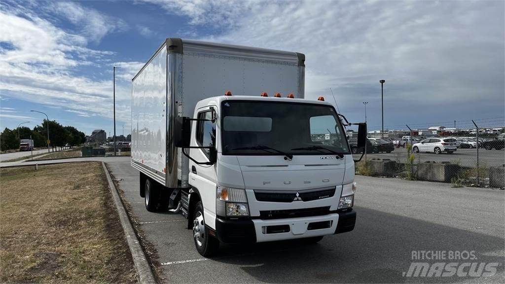 Mitsubishi Fuso FE 大型面包车
