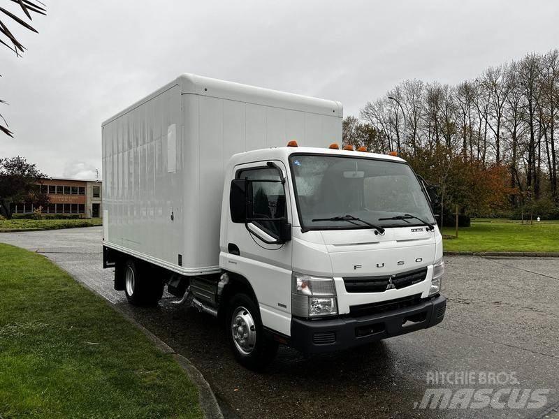 Mitsubishi Fuso FE 大型面包车