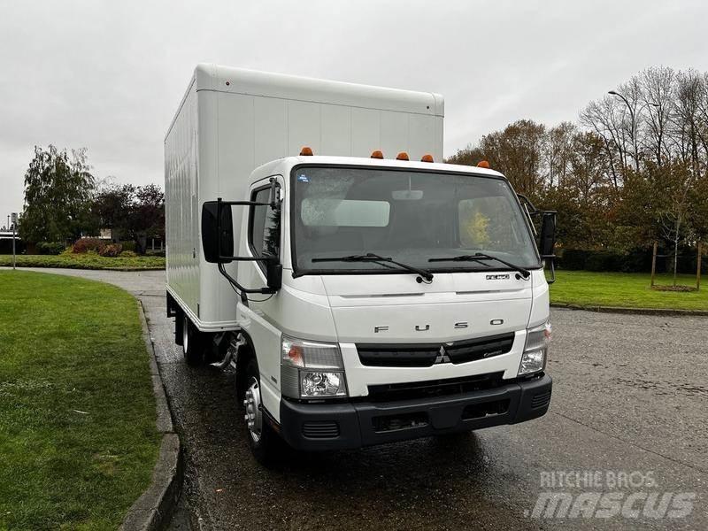 Mitsubishi Fuso FE 大型面包车