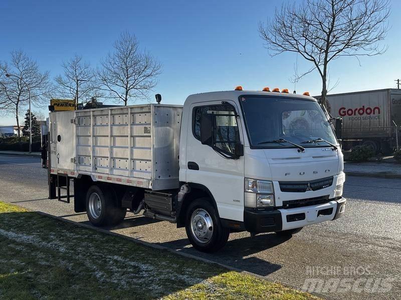 Mitsubishi Fuso FE 平板栏板货车