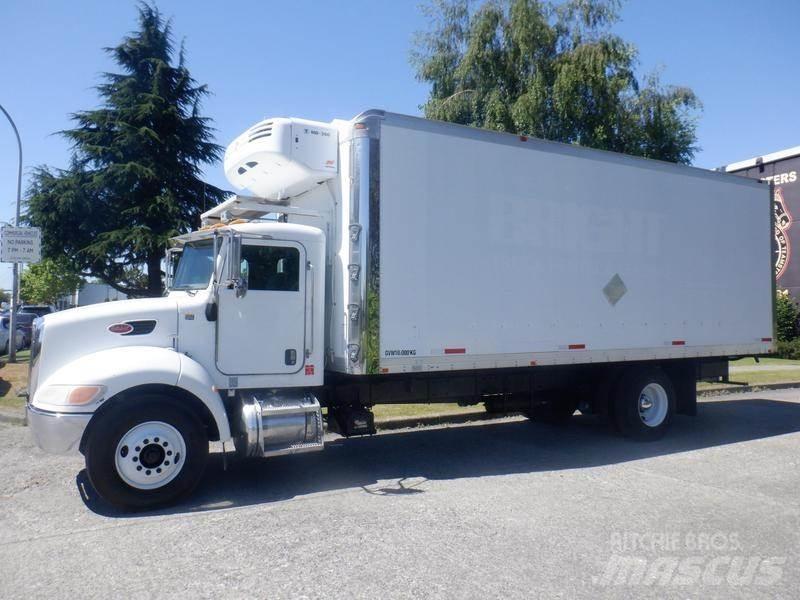 Peterbilt 335 大型面包车
