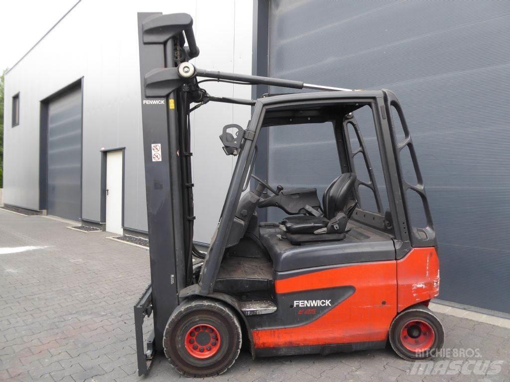 Linde E25-01 电动叉车