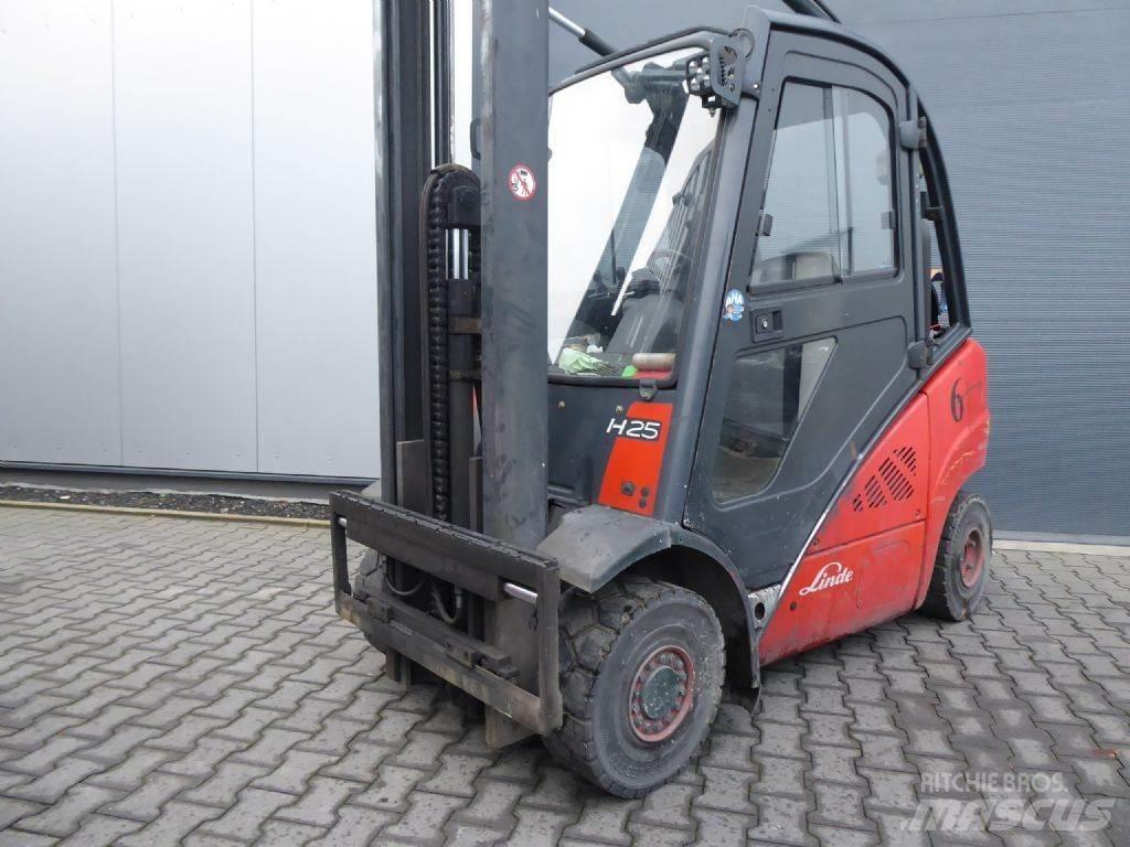 Linde H25T-01 天然气叉车