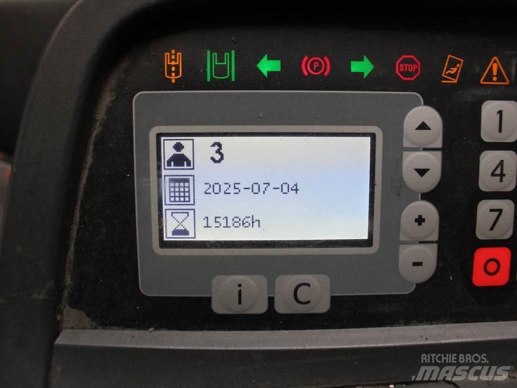 BT RRE 140 前移式叉车