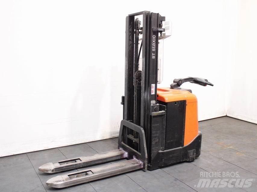 BT SPE 125 手推堆垛车