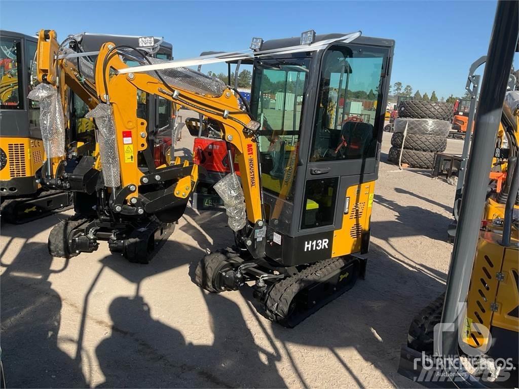 AGT H13R 小型挖掘机