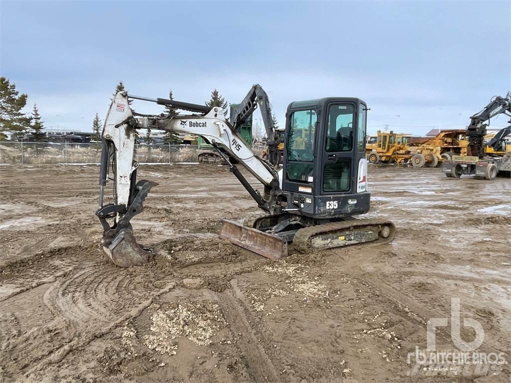 Bobcat E35 小型挖掘机