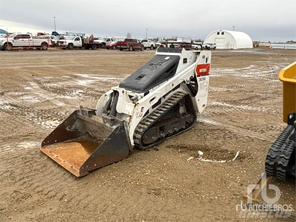 Bobcat MT85 滑移装载机