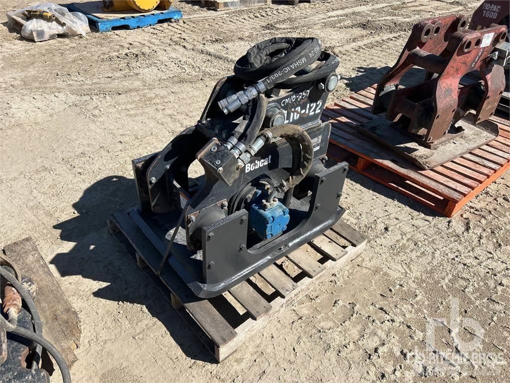 Bobcat PCF64 平板夯
