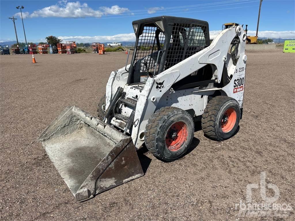 Bobcat S300 滑移装载机
