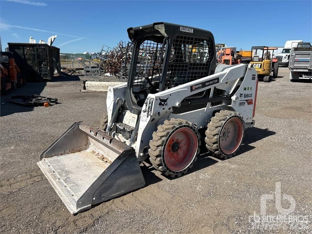 Bobcat S550 滑移装载机
