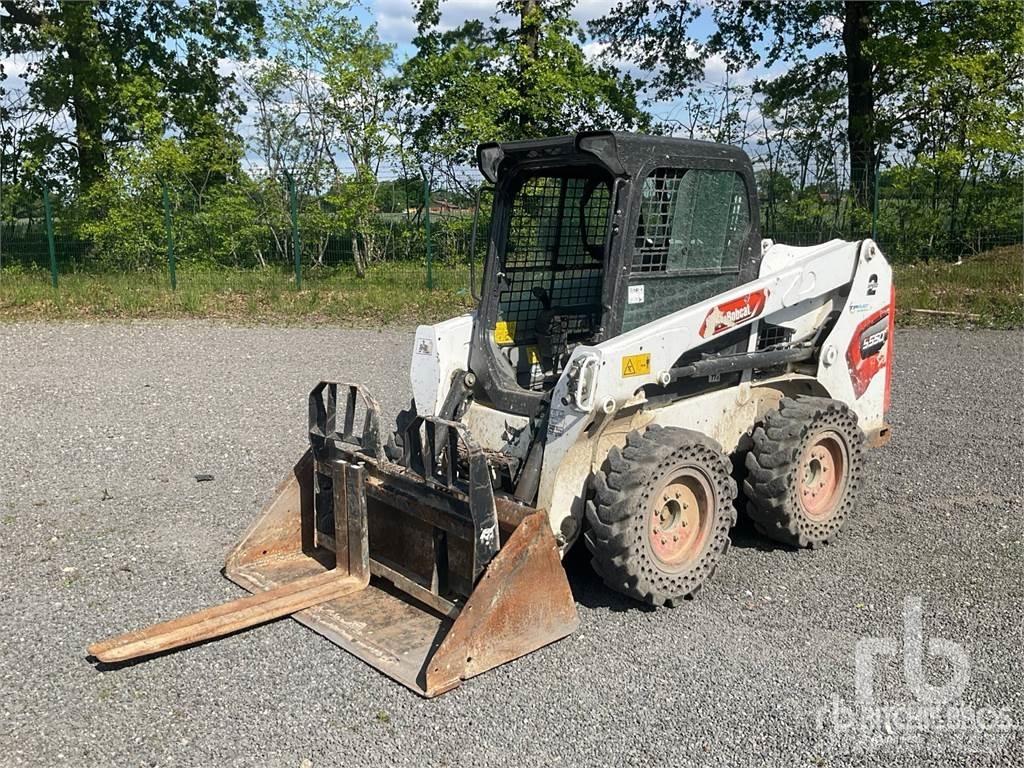 Bobcat S550 滑移装载机