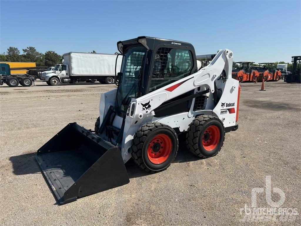 Bobcat S570 滑移装载机
