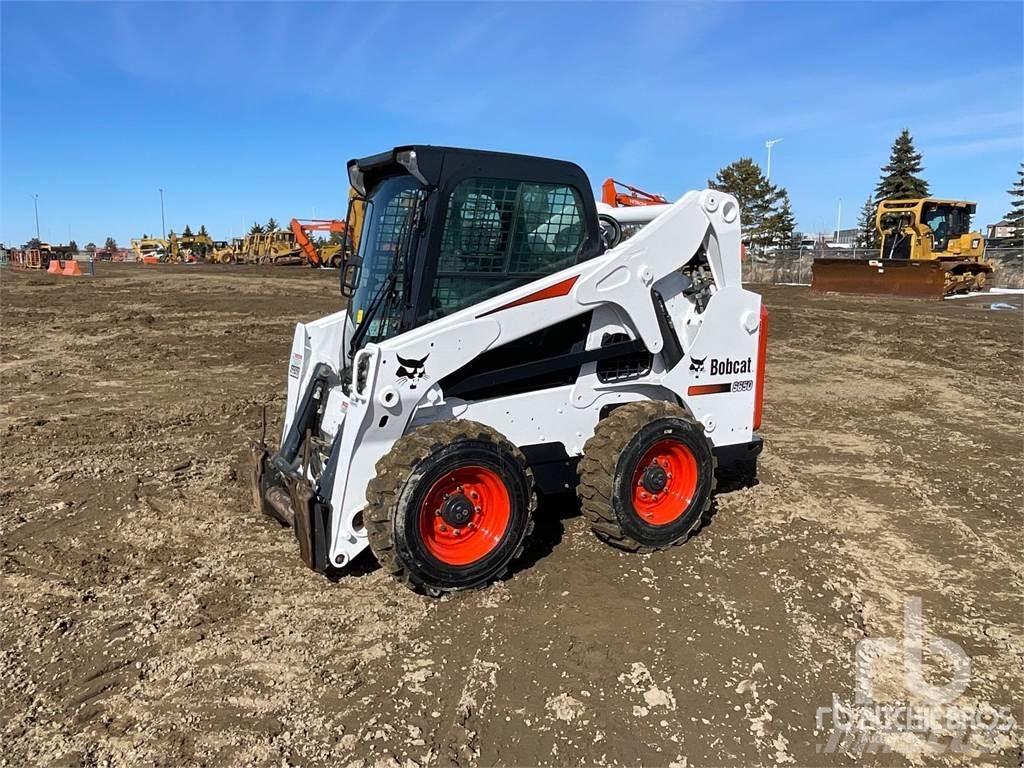 Bobcat S650 滑移装载机