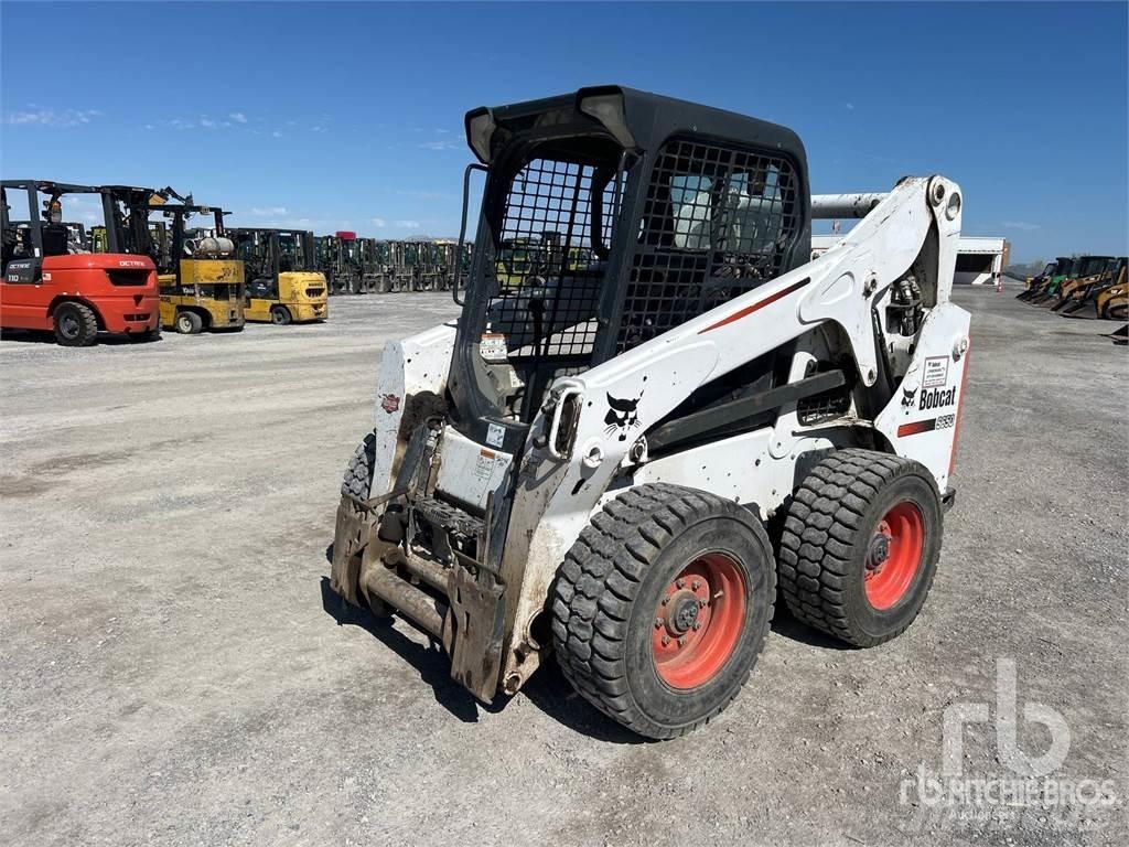 Bobcat S650 滑移装载机