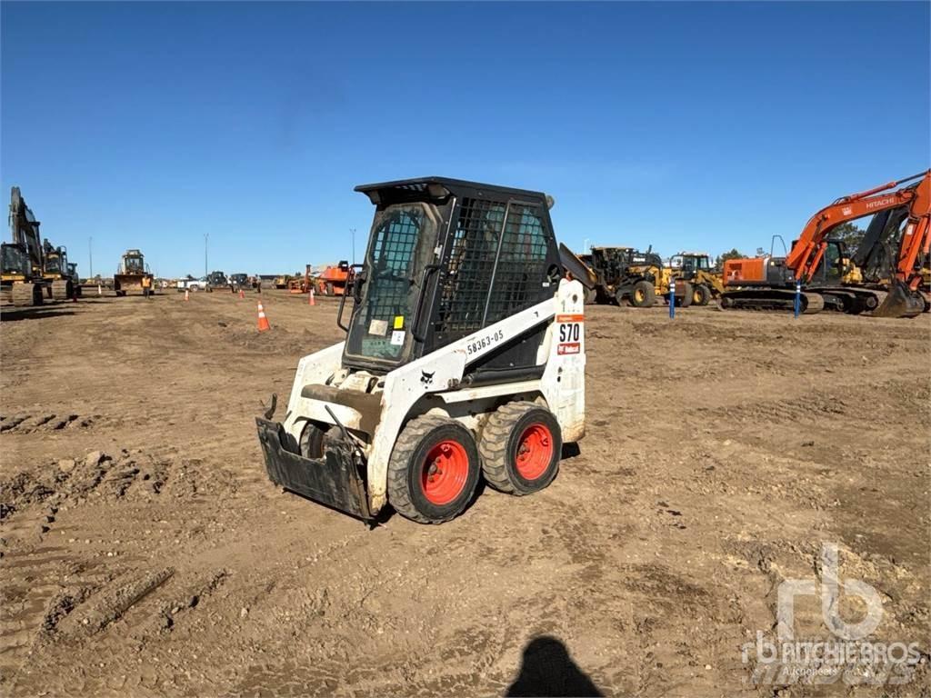 Bobcat S70 滑移装载机