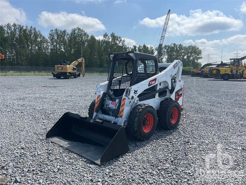 Bobcat S740 滑移装载机