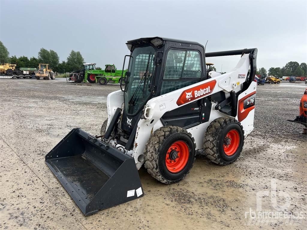 Bobcat S76 滑移装载机