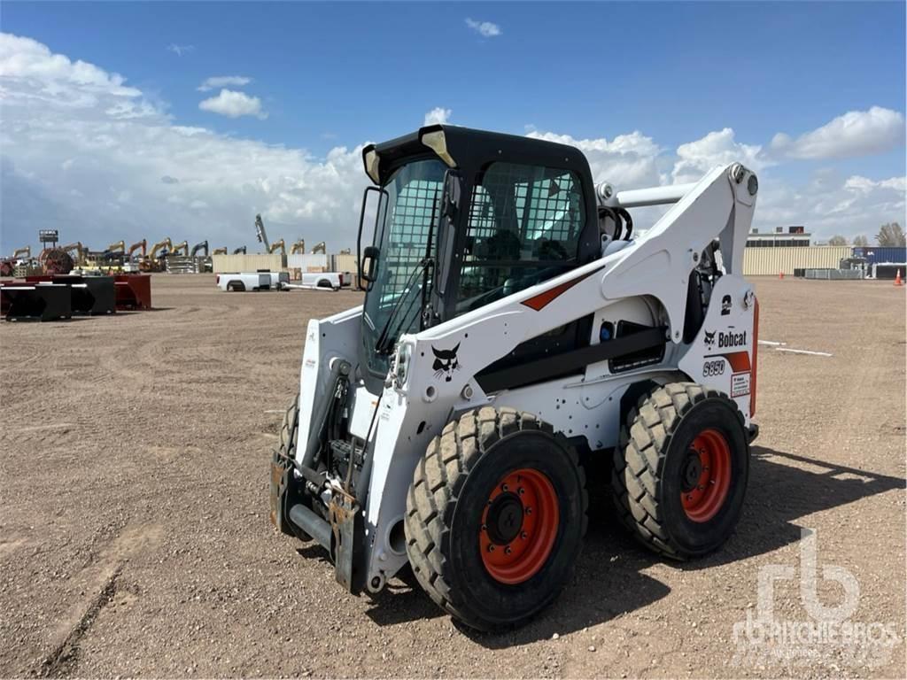 Bobcat S850 滑移装载机