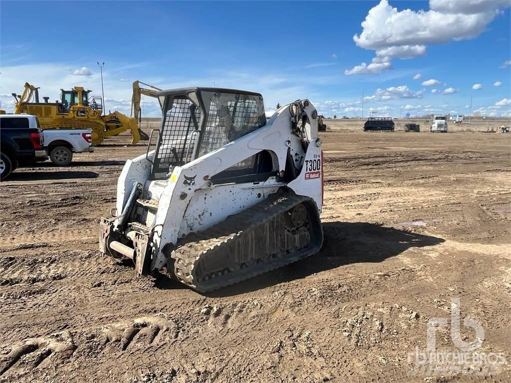 Bobcat T300 滑移装载机