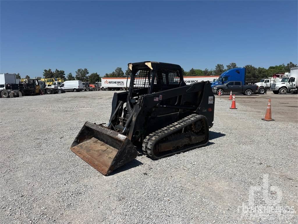 Bobcat T630 滑移装载机