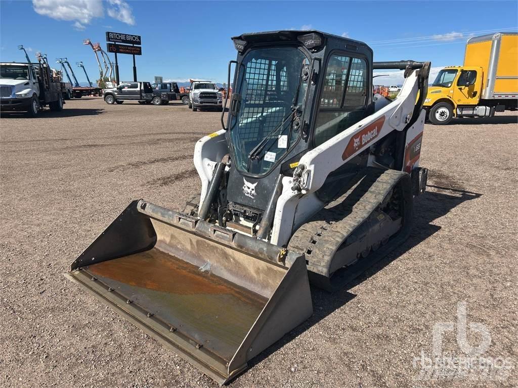 Bobcat T66 滑移装载机