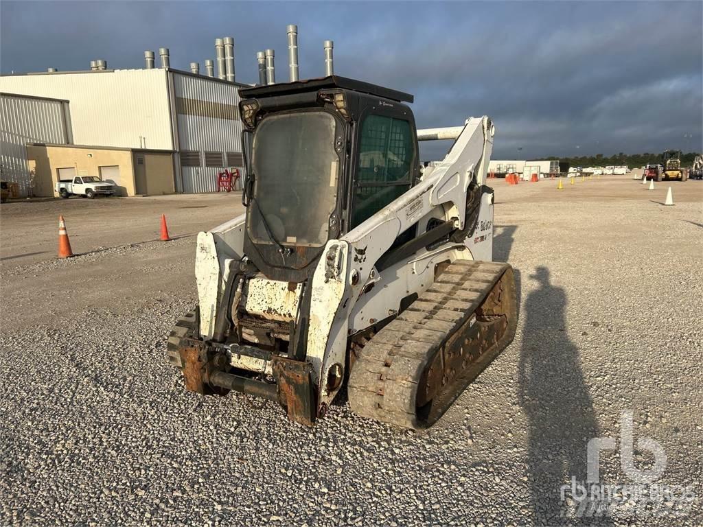 Bobcat T870 滑移装载机