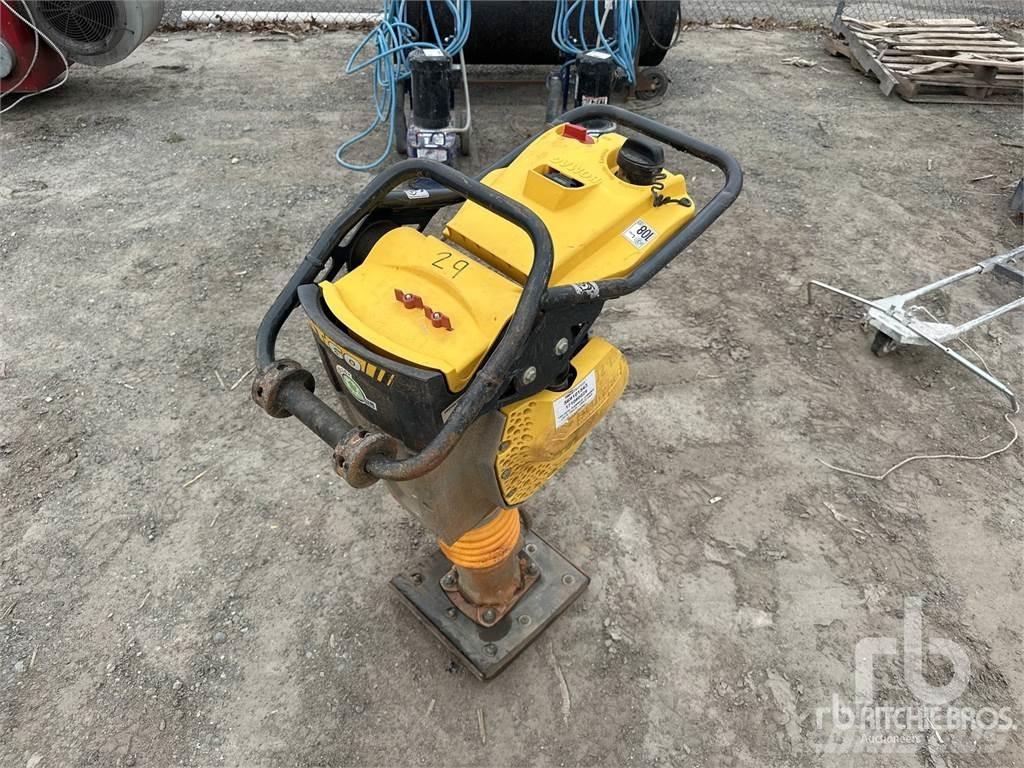 Bomag BT60 平板夯