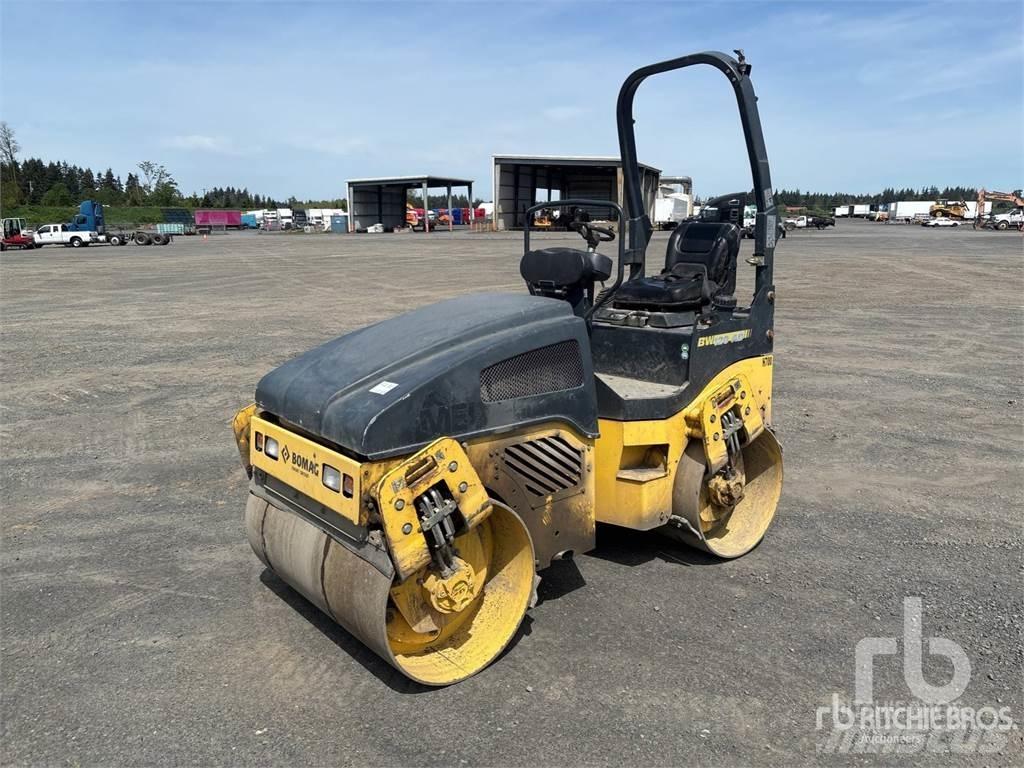 Bomag BW120AD-4 双轮压路机