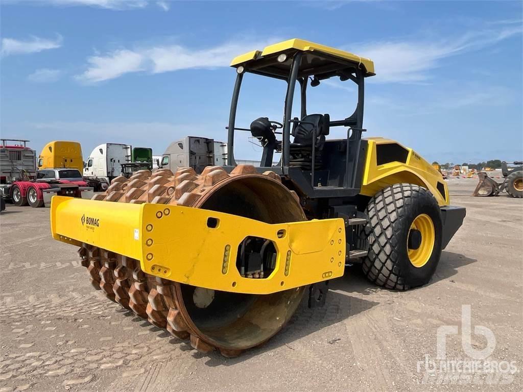 Bomag BW211D-5 垃圾压实机