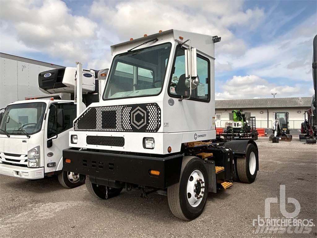 Capital TJ6500 牵引车