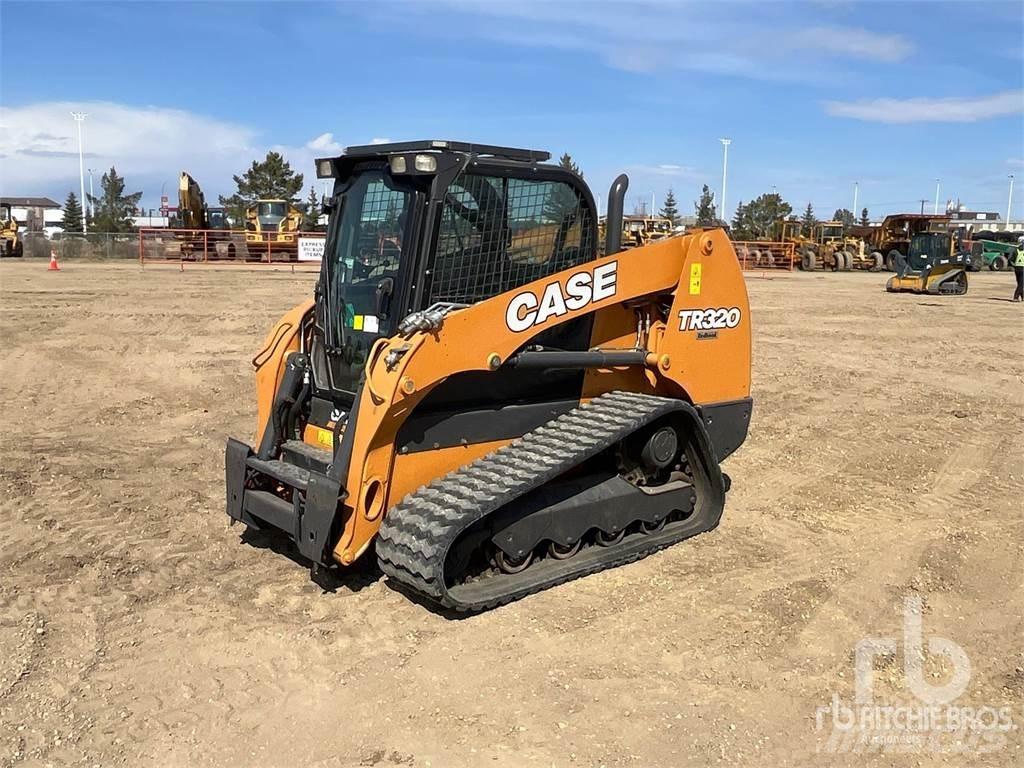 CASE TR320 滑移装载机