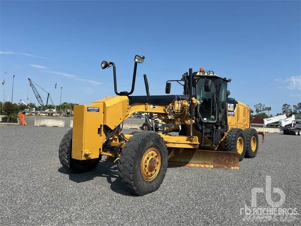 CAT 140M2 AWD 平地机/推土机