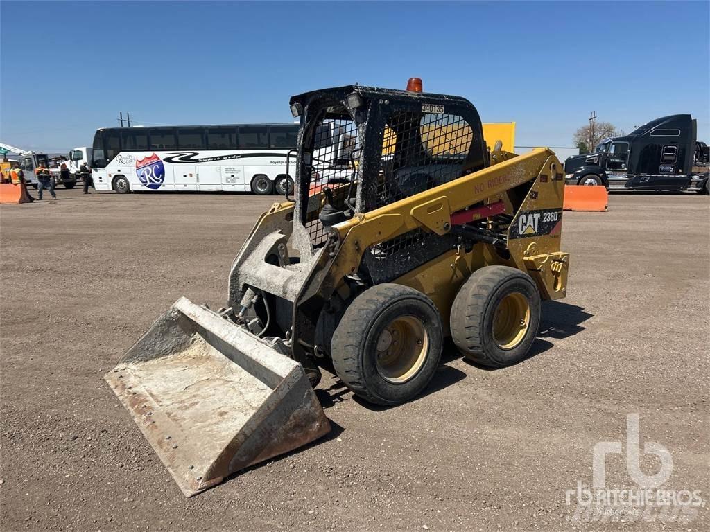 CAT 236D 滑移装载机