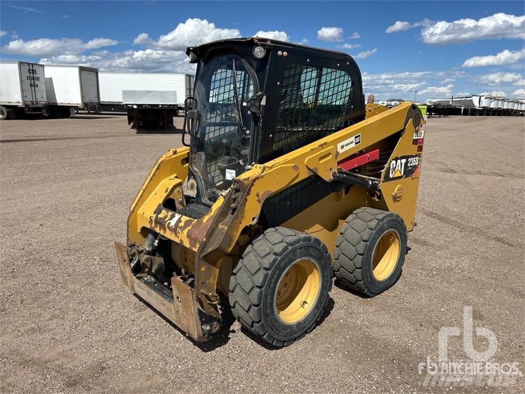 CAT 236D 滑移装载机
