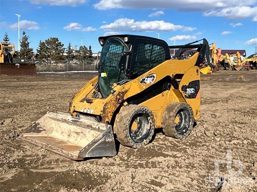 CAT 262C2 滑移装载机