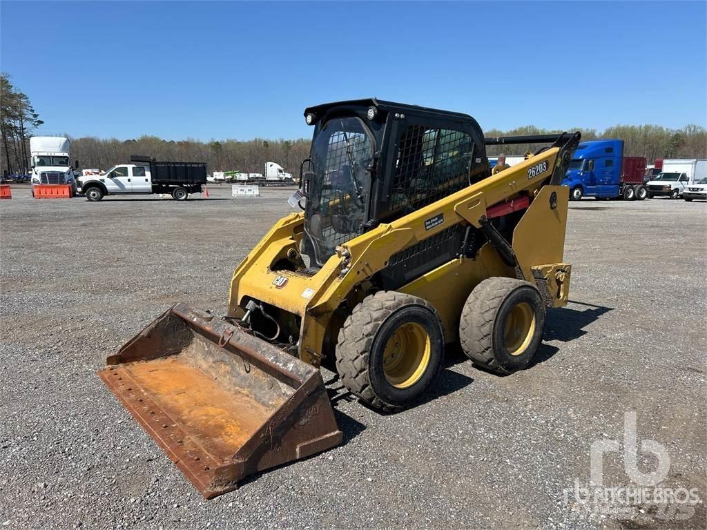 CAT 262D3 滑移装载机