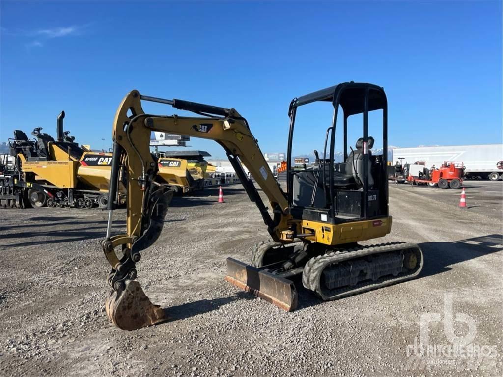 CAT 302.7DC1TH 小型挖掘机