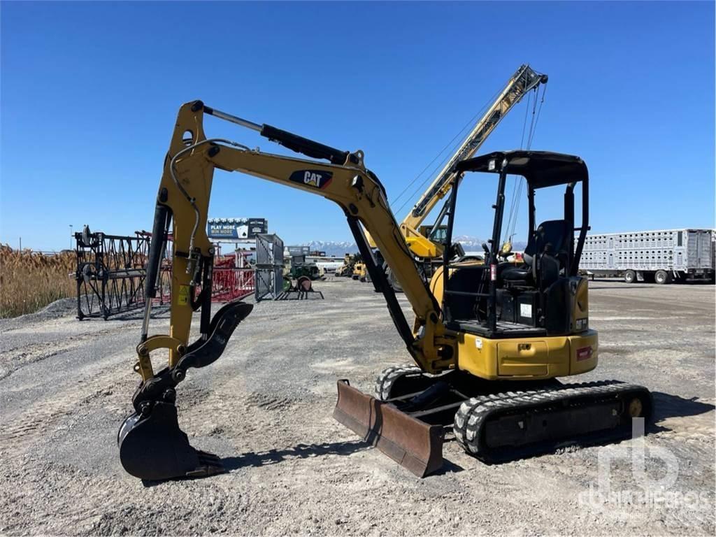 CAT 304E2 小型挖掘机