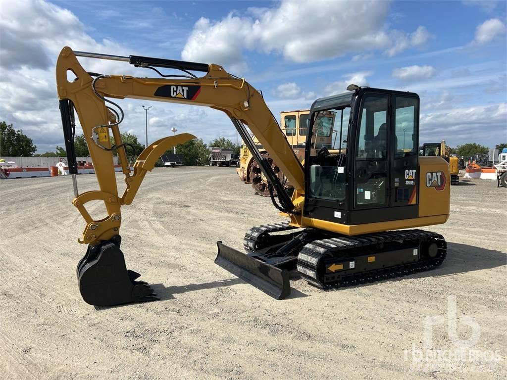 CAT 305.5E2 小型挖掘机