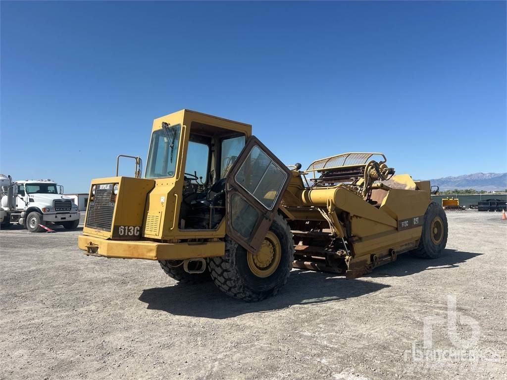 CAT 613C 铲运机
