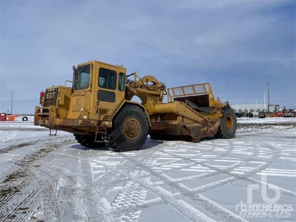 CAT 621F 铲运机