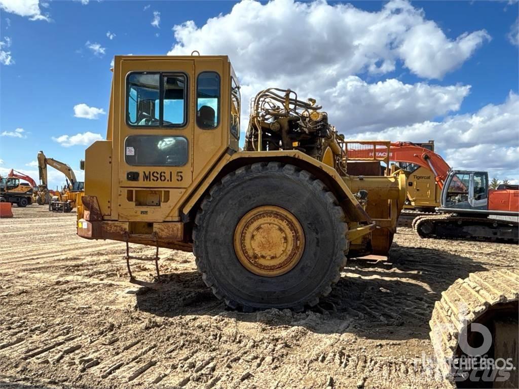 CAT 621G 铲运机