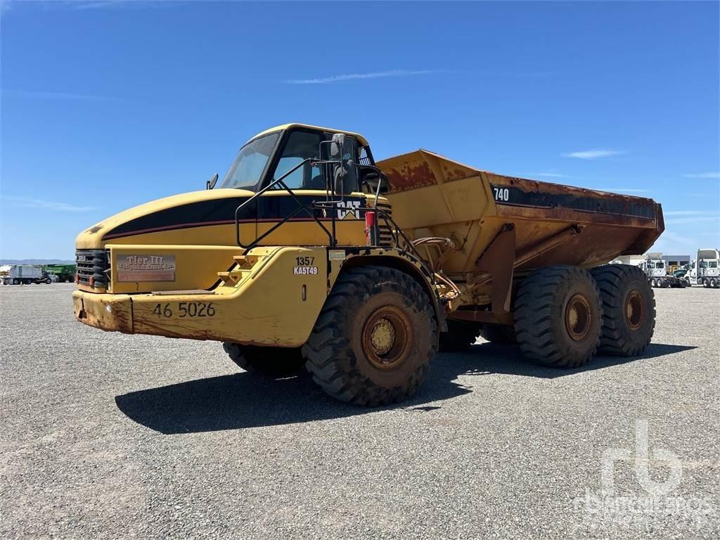 CAT 740 铰接式自卸车