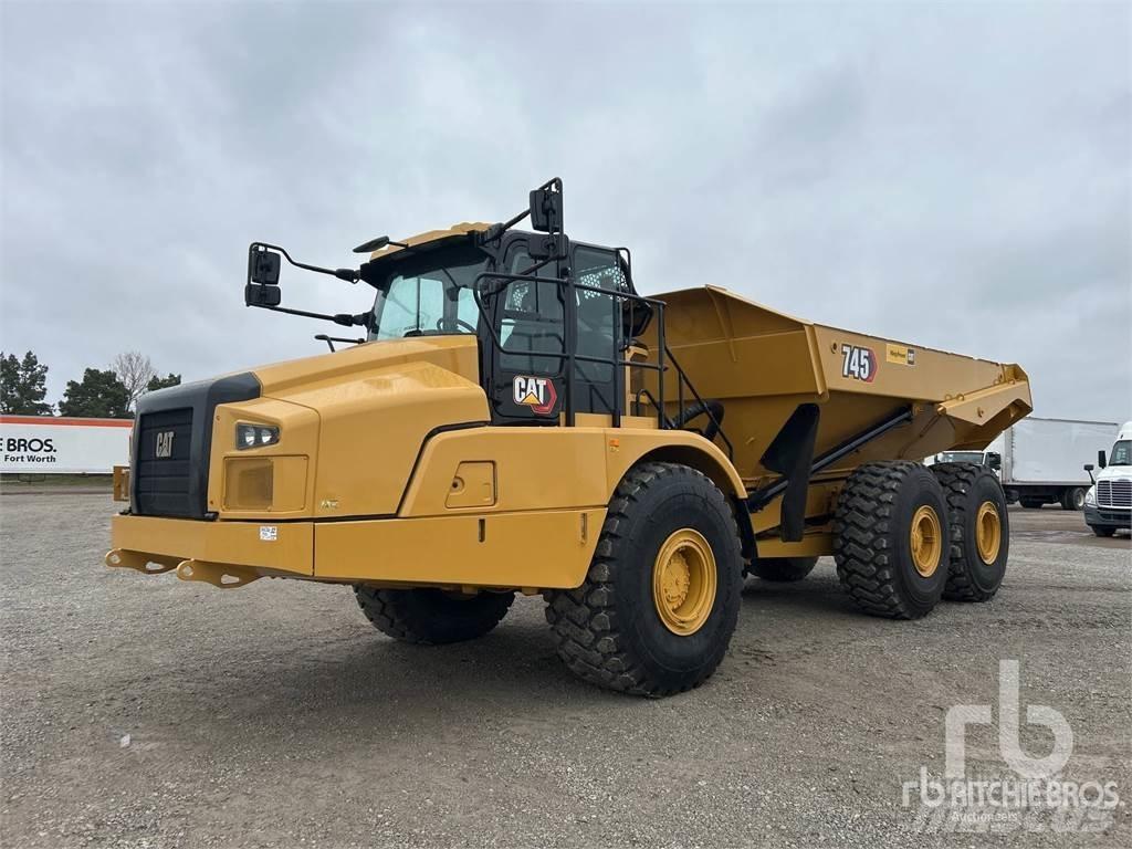 CAT 745 铰接式自卸车