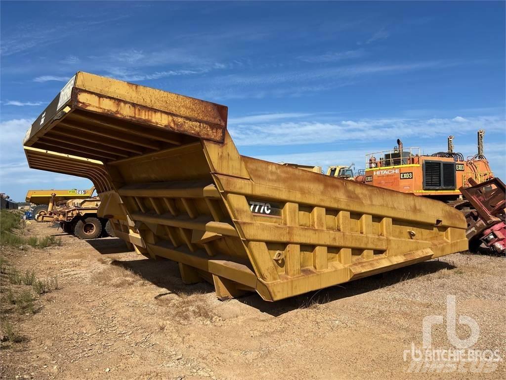 CAT 777C 储物箱
