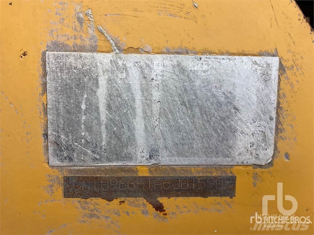 CAT 966H 轮式装载机