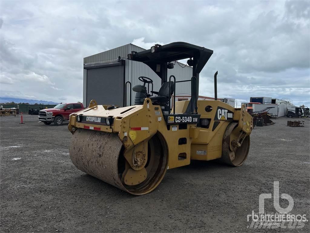 CAT CB-534D 双轮压路机