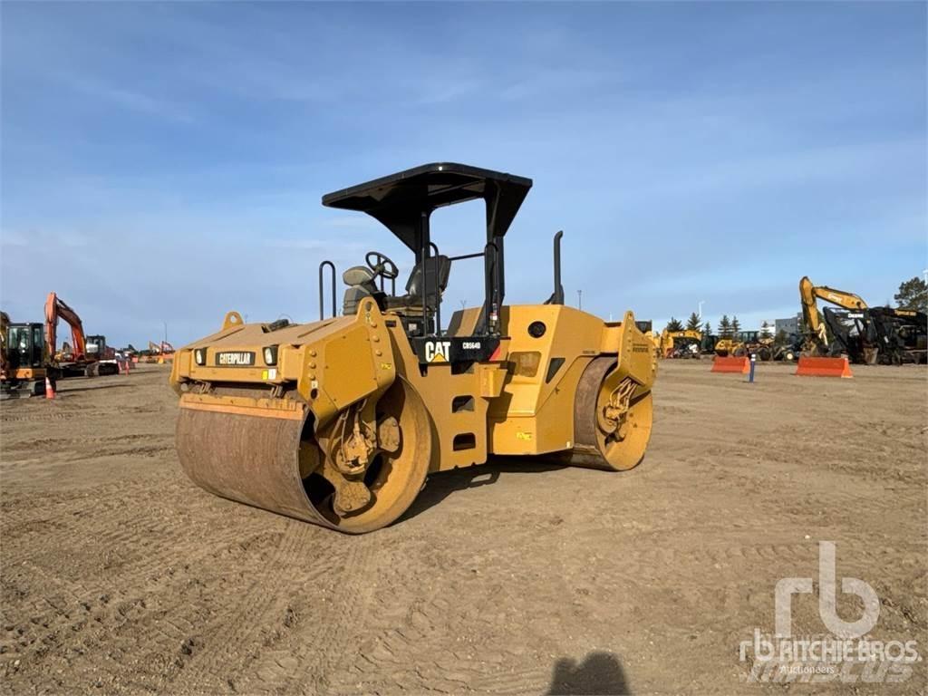 CAT CB564D 双轮压路机