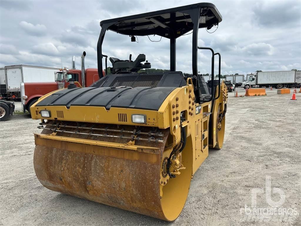 CAT CB64B 双轮压路机